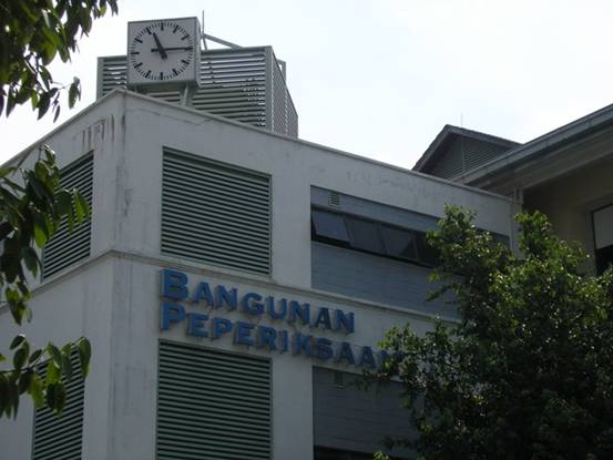 UM-BANGUNAN PEPERIKSAAN